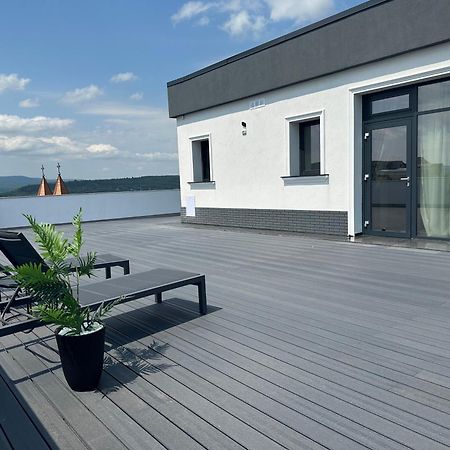 Hotel The Penthouse Vaslui Esterno foto