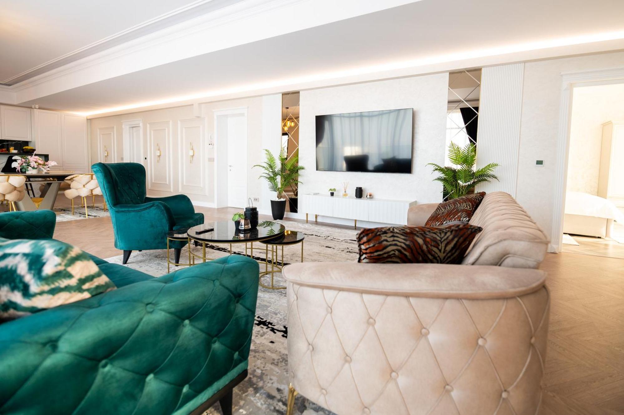 Hotel The Penthouse Vaslui Esterno foto